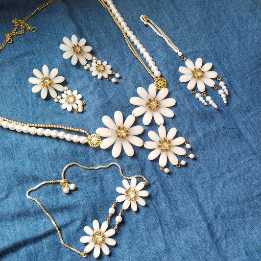 Resin Flower Jewellery Set